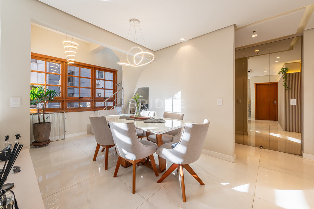 Cobertura Duplex para venda no bairro Mont Serrat em Porto Alegre