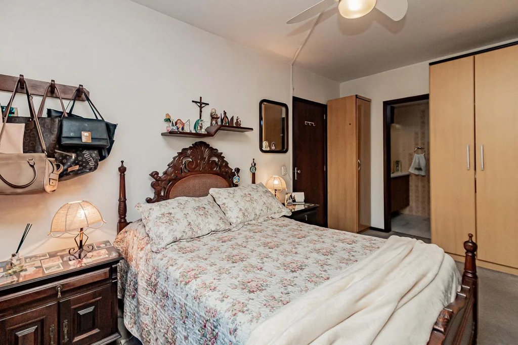 Apartamento para venda no bairro Rio Branco em Porto Alegre