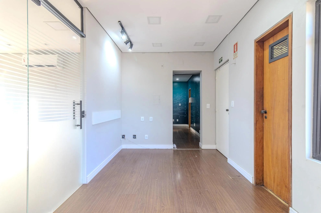 Sala para venda no bairro Petrópolis em Porto Alegre