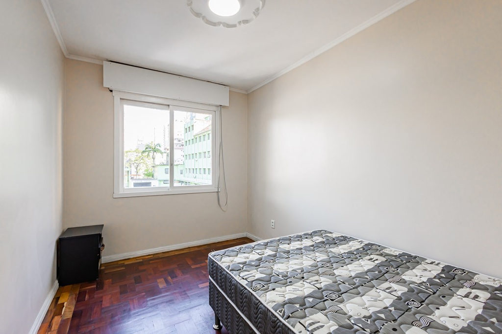 Apartamento para venda no bairro Passo da Areia em Porto Alegre