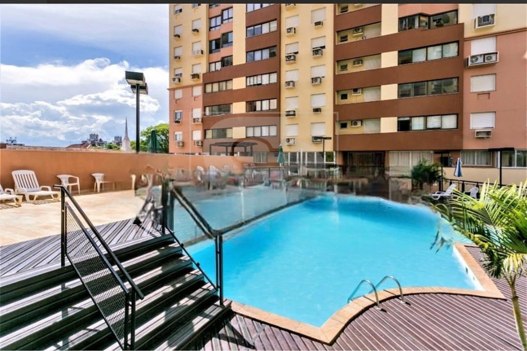 Apartamento para venda no bairro Vila Ipiranga em Porto Alegre