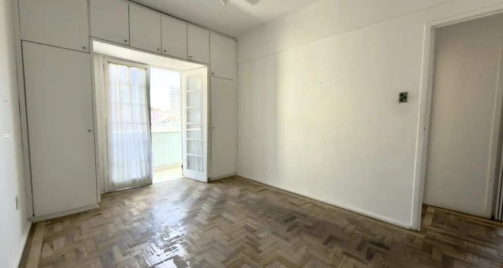 Apartamento para venda no bairro Centro Histórico em Porto Alegre