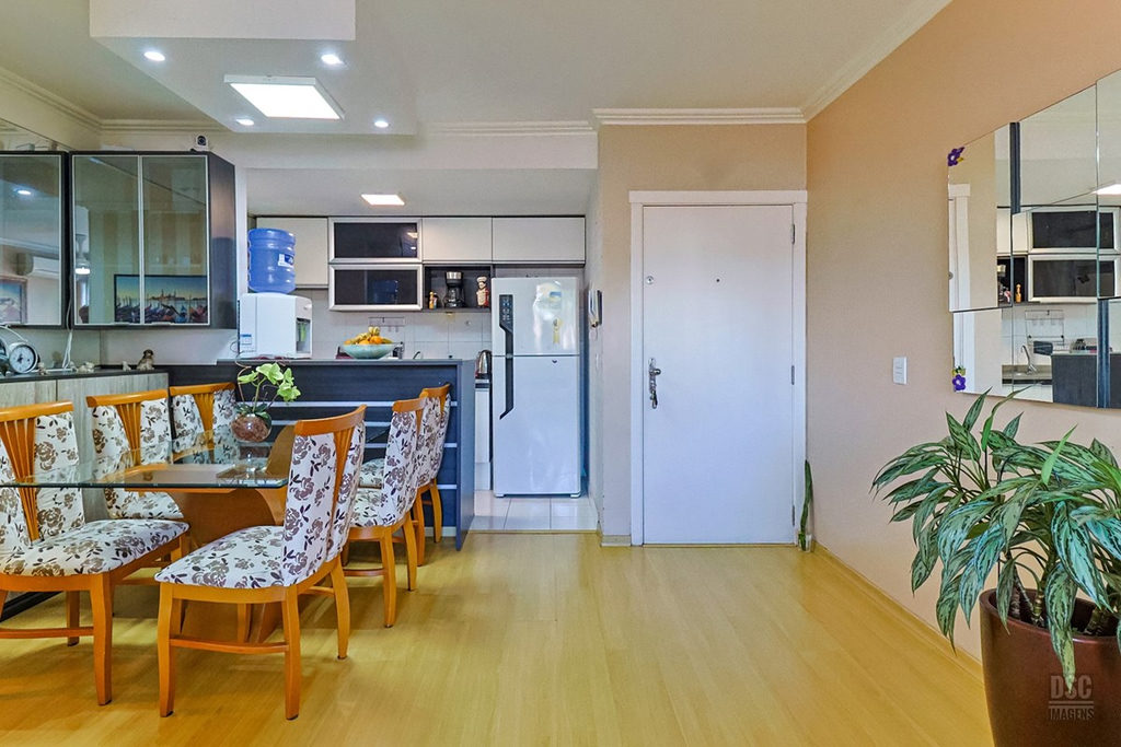 Apartamento para venda no bairro Vila Ipiranga em Porto Alegre