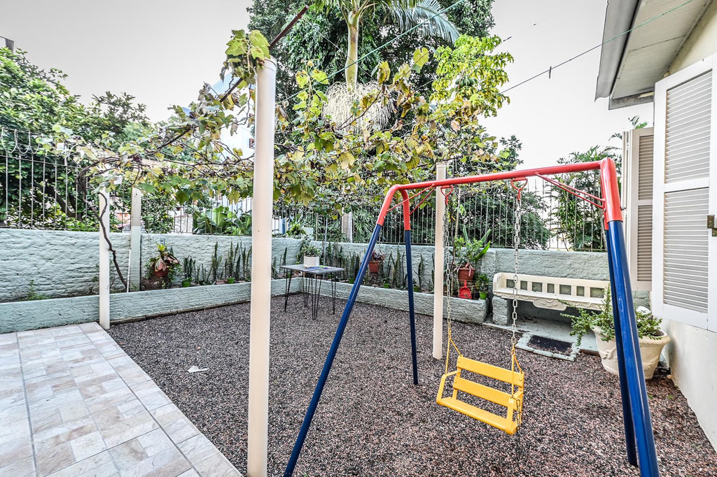 Casa para venda no bairro Menino Deus em Porto Alegre