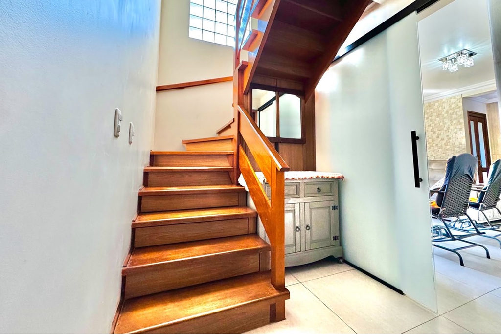 Casa para venda no bairro Nossa Senhora das Graças em Canoas