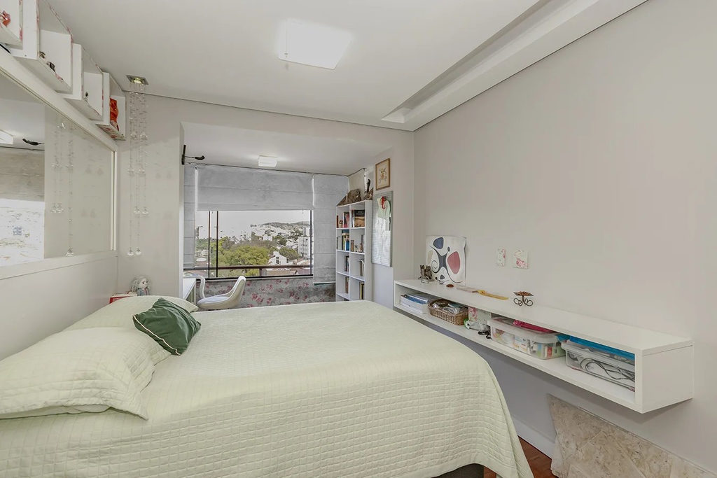 Apartamento para venda no bairro Camaquã em Porto Alegre