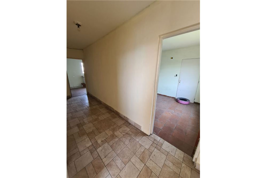 Casa, 6 quartos, 239 m² - Foto 2