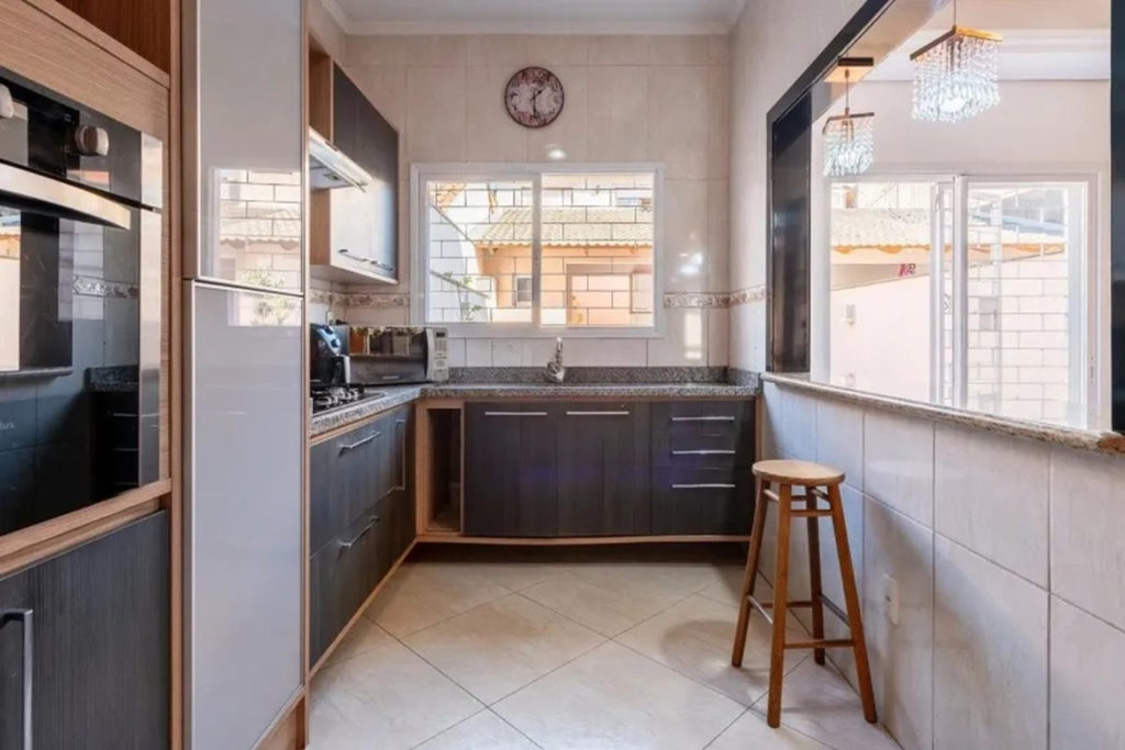 Casa para venda no bairro Jardim Sabará em Porto Alegre