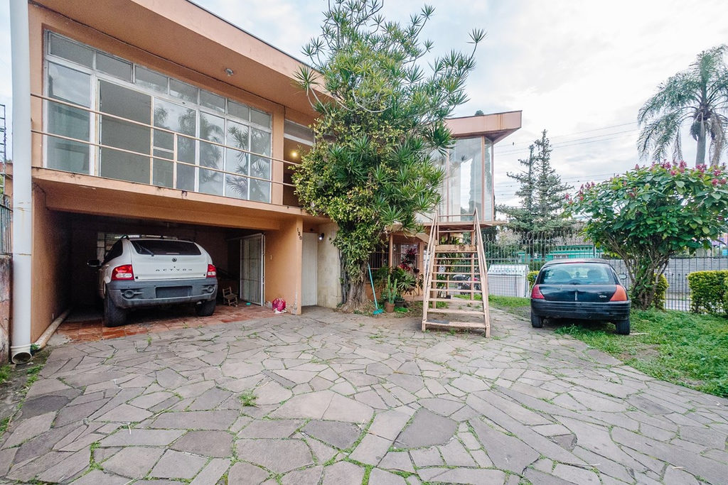 Casa para venda no bairro Centro em Canoas