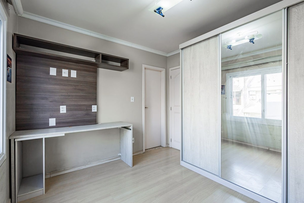 Casa em Condomínio para venda no bairro Sarandi em Porto Alegre