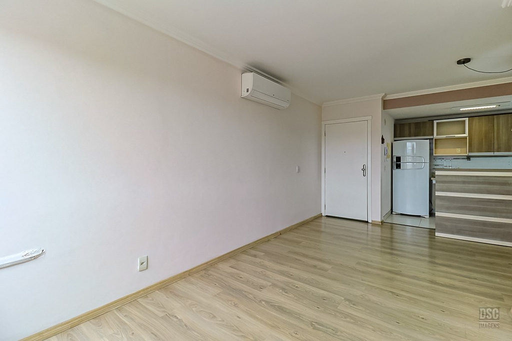 Apartamento para venda no bairro Vila Ipiranga em Porto Alegre