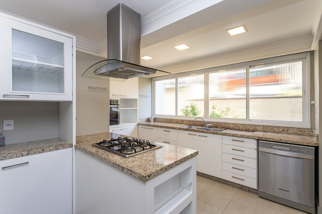Apartamento para venda no bairro Moinhos de Vento em Porto Alegre