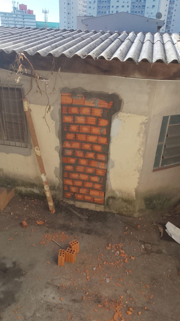 Casa para venda no bairro Santo Antônio em Porto Alegre