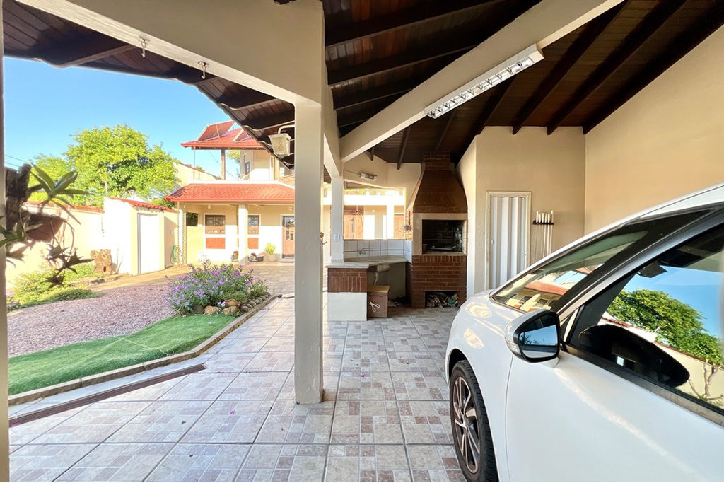 Casa para venda no bairro Harmonia em Canoas