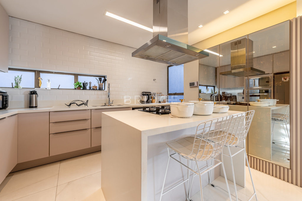 Cobertura Duplex para venda no bairro Mont Serrat em Porto Alegre