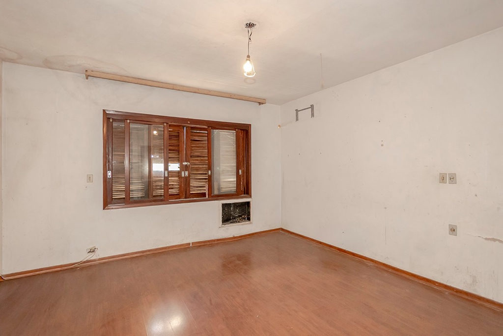 Casa para venda no bairro Floresta em Porto Alegre