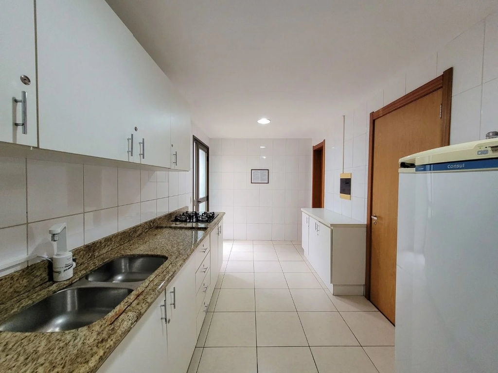 Apartamento para venda no bairro Menino Deus em Porto Alegre