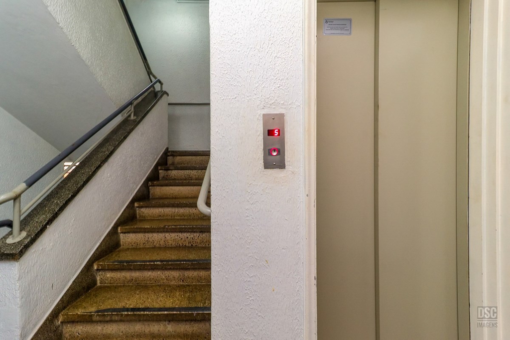 Apartamento para venda no bairro Partenon em Porto Alegre