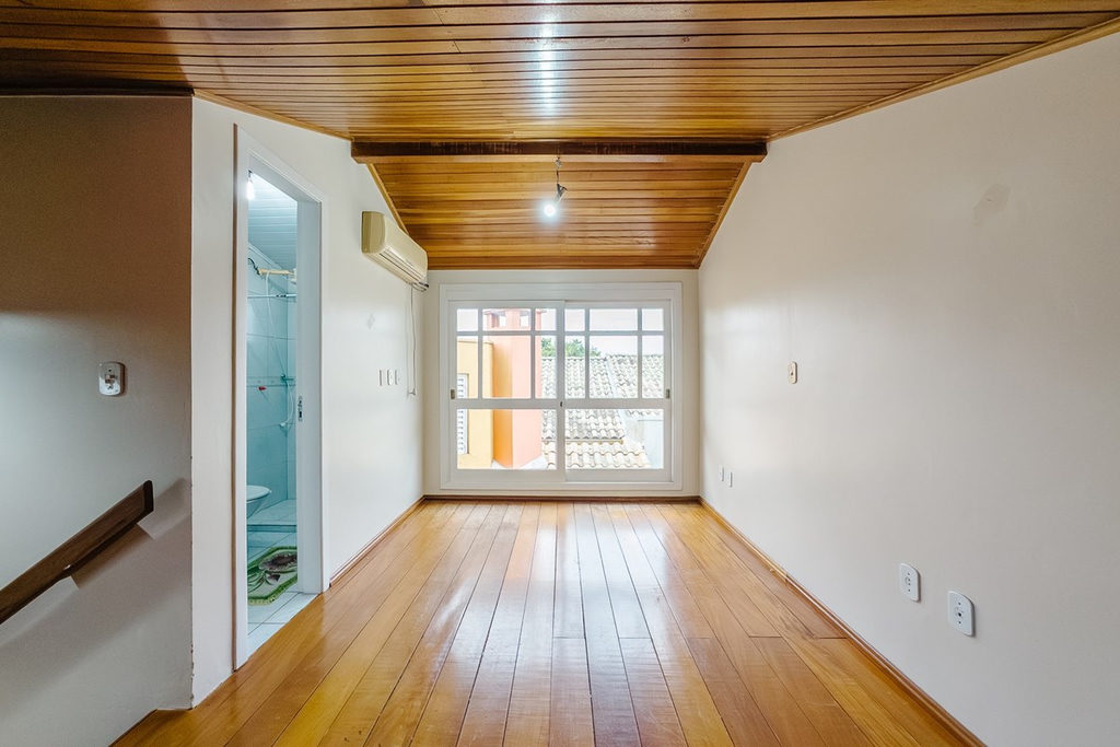 Casa em Condomínio para venda no bairro Rio Branco em Canoas