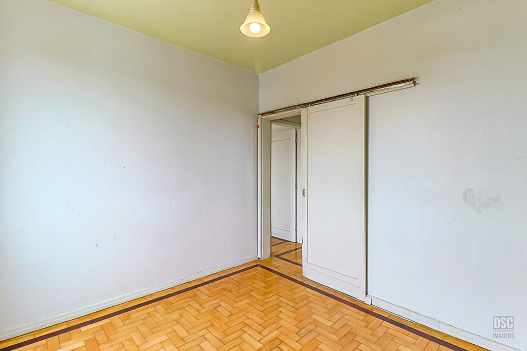 Apartamento para venda no bairro Santa Cecília em Porto Alegre