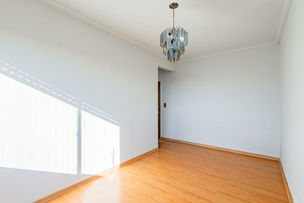Apartamento para venda no bairro Jardim Itu Sabará em Porto Alegre