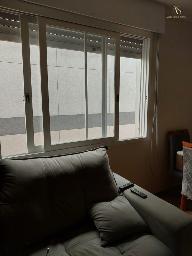 Apartamento para venda no bairro Vila Ipiranga em Porto Alegre