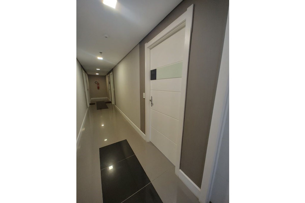 Sala para venda no bairro São Sebastião em Porto Alegre