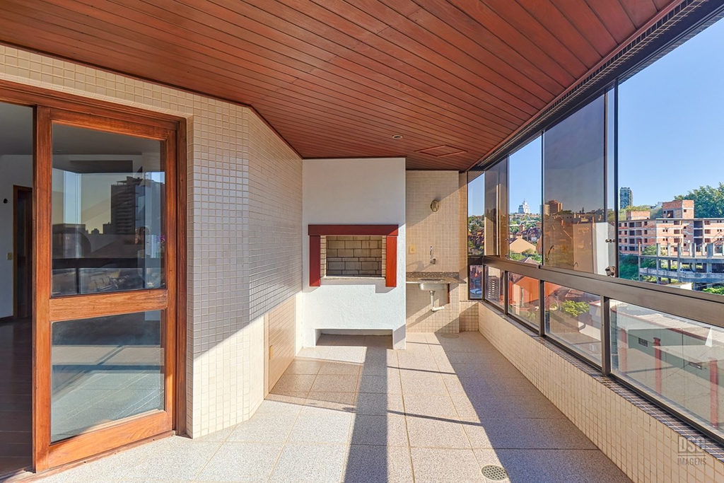Cobertura Duplex para venda no bairro Petrópolis em Porto Alegre