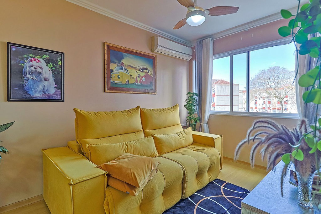 Apartamento para venda no bairro Vila Ipiranga em Porto Alegre