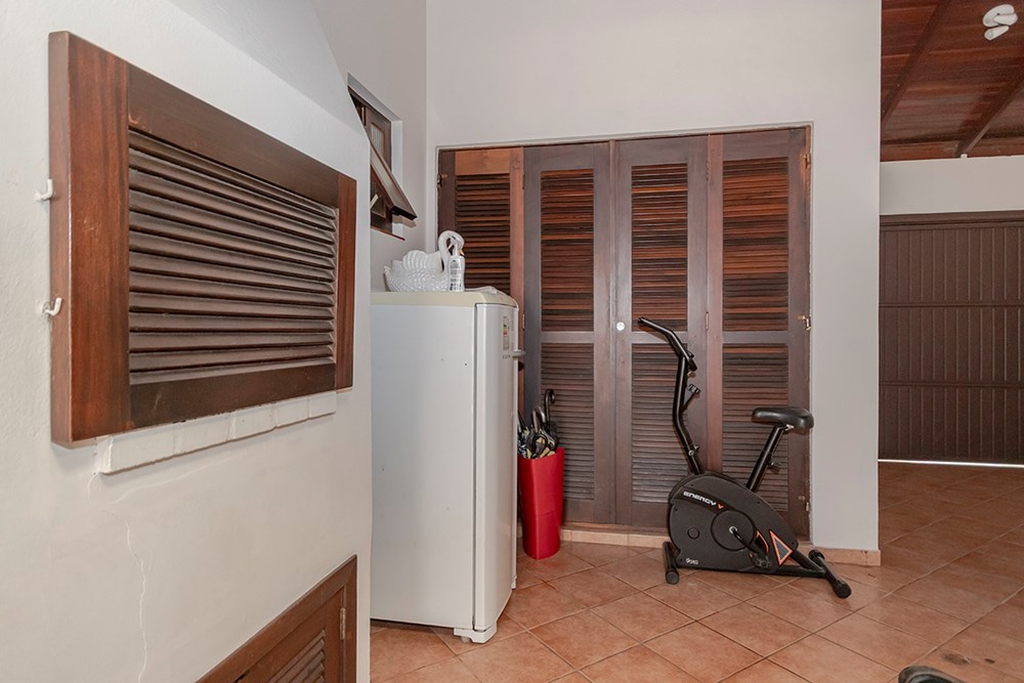 Casa para venda no bairro Jardim Itu Sabará em Porto Alegre