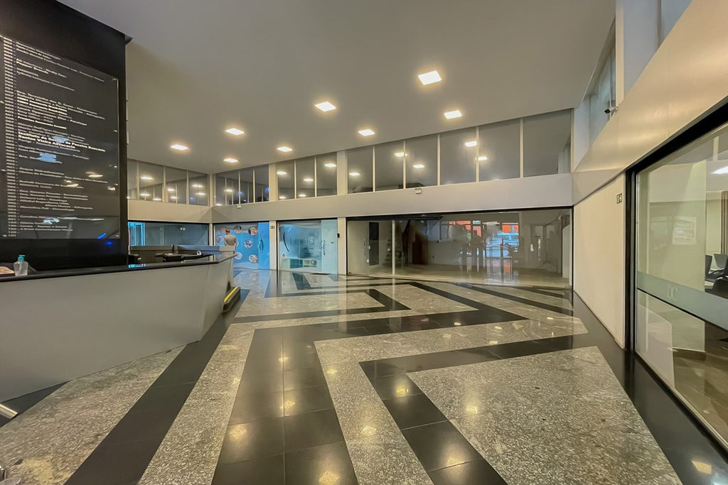 Sala para venda no bairro Petrópolis em Porto Alegre