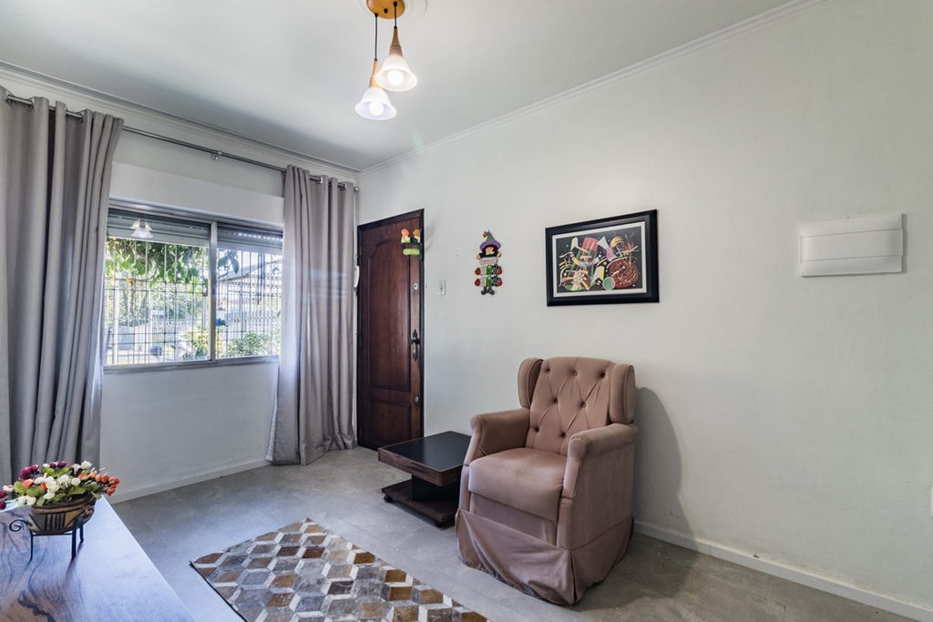 Apartamento para venda no bairro São Sebastião em Porto Alegre