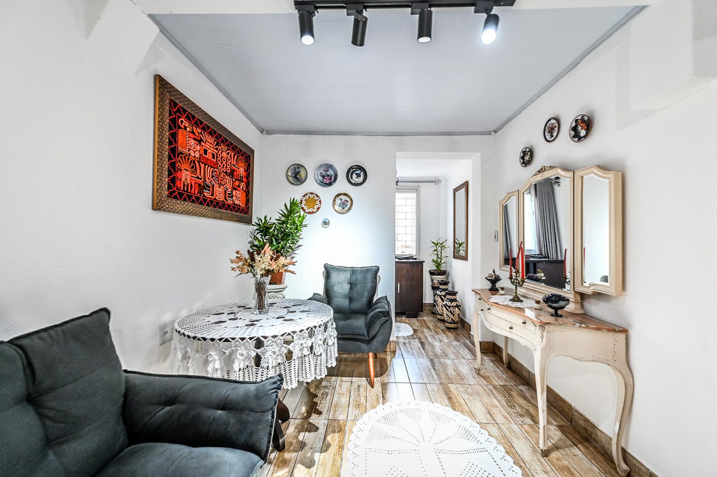 Casa para venda no bairro Menino Deus em Porto Alegre