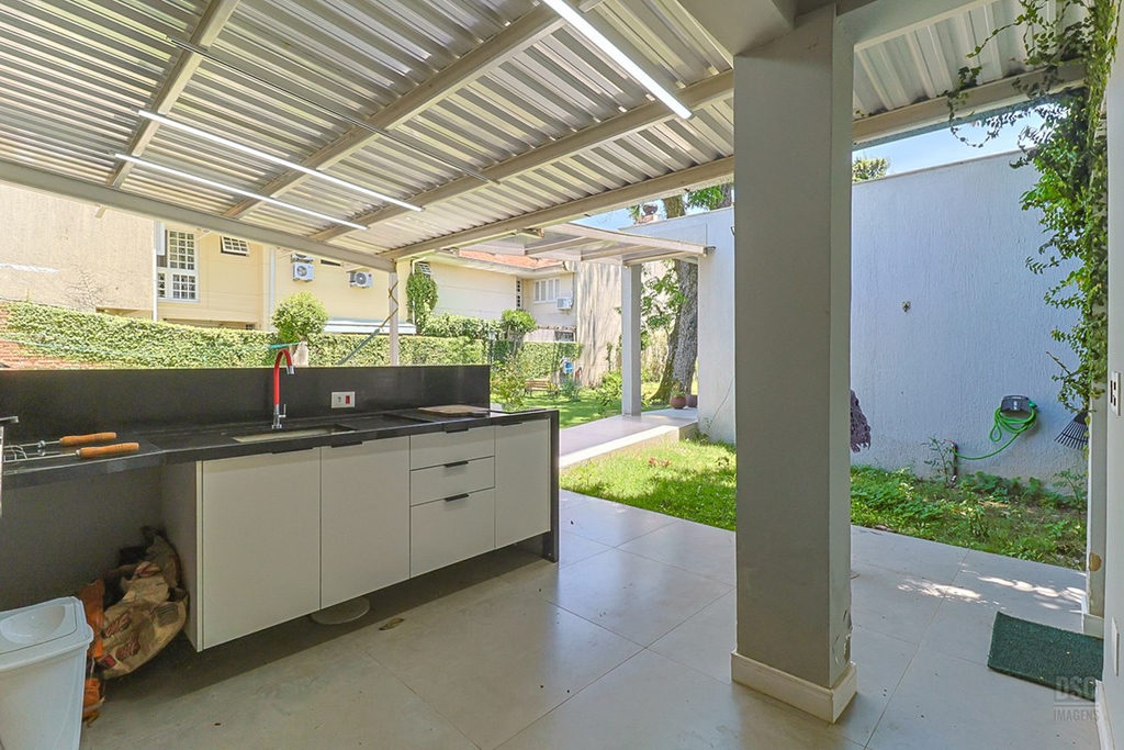 Casa para venda no bairro Jardim Isabel em Porto Alegre
