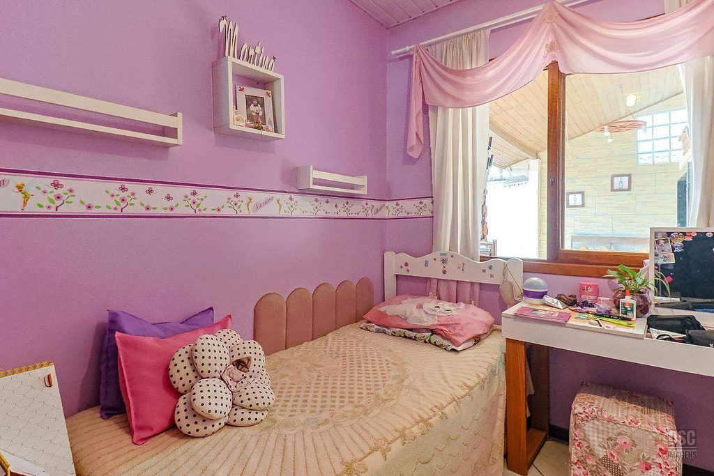 Casa para venda no bairro Hípica em Porto Alegre