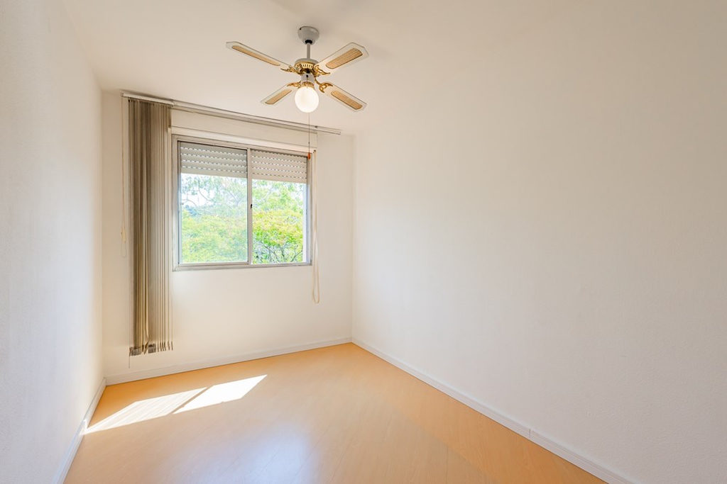 Apartamento para venda no bairro Jardim Itu Sabará em Porto Alegre