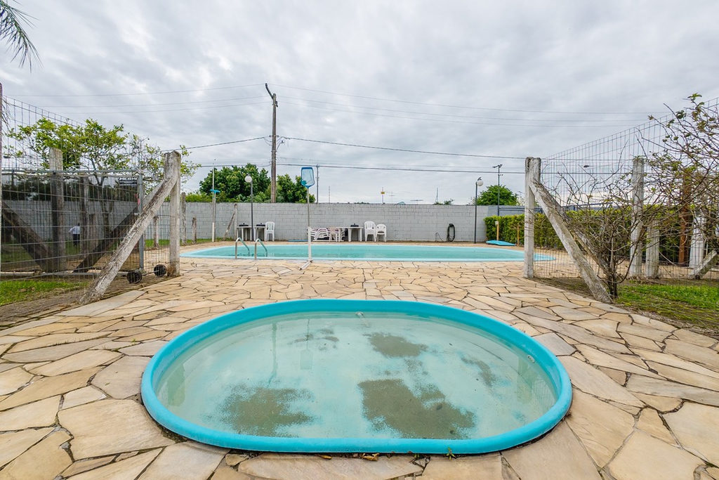 Casa em Condomínio para venda no bairro São Luis em Canoas