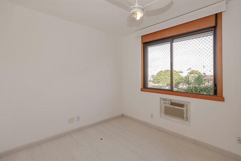 Apartamento para venda no bairro Santa Cecília em Porto Alegre