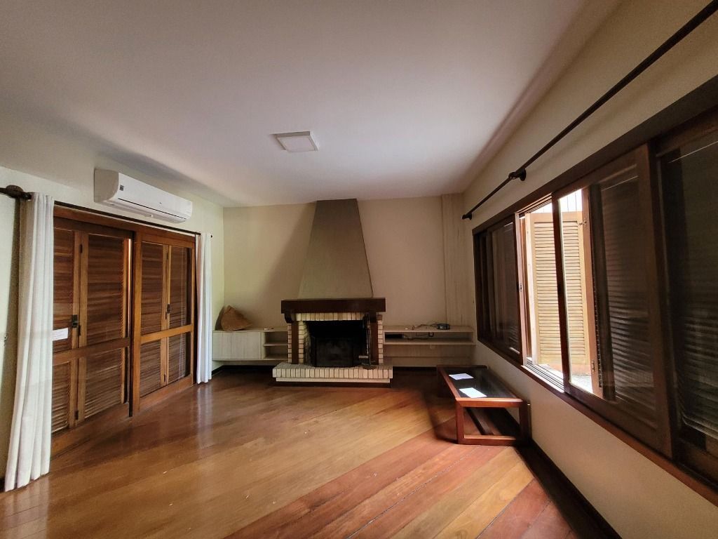 Casa para venda no bairro Petrópolis em Porto Alegre