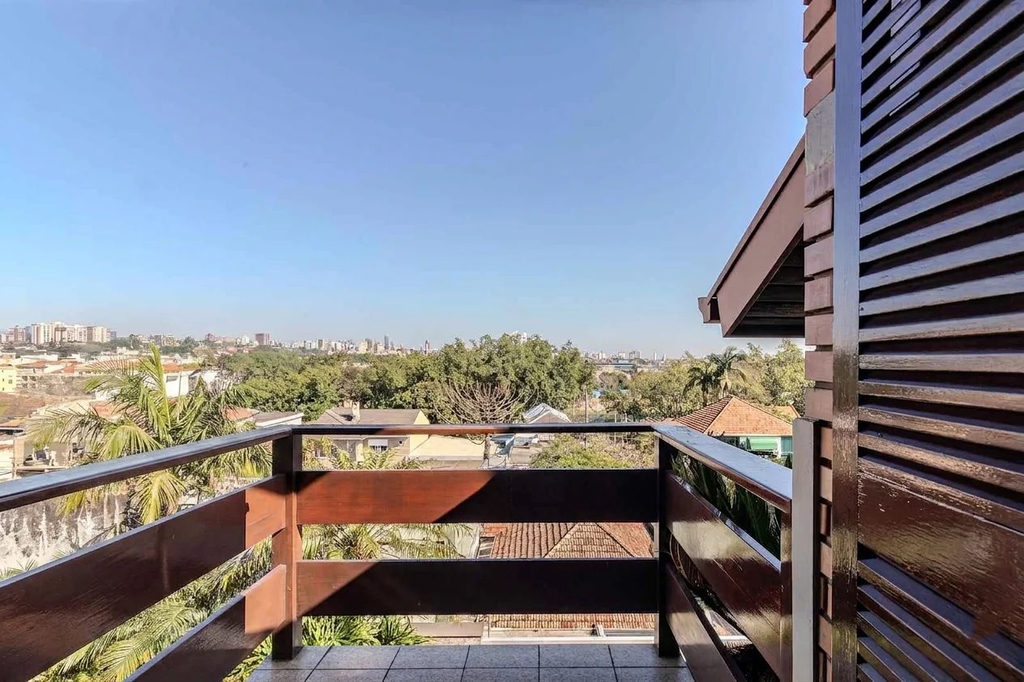 Casa para venda no bairro Jardim São Pedro em Porto Alegre