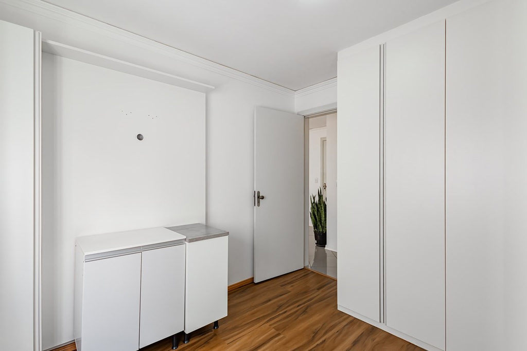 Apartamento para venda no bairro Passo da Areia em Porto Alegre