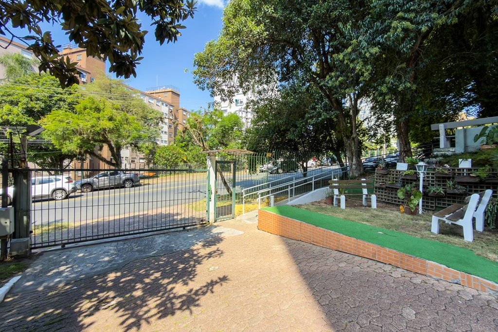 Apartamento para venda no bairro Jardim Itu Sabará em Porto Alegre