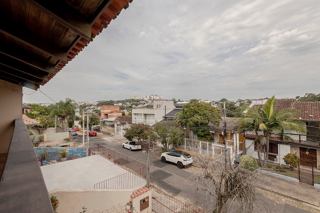 Casa para venda no bairro Jardim Itu Sabará em Porto Alegre