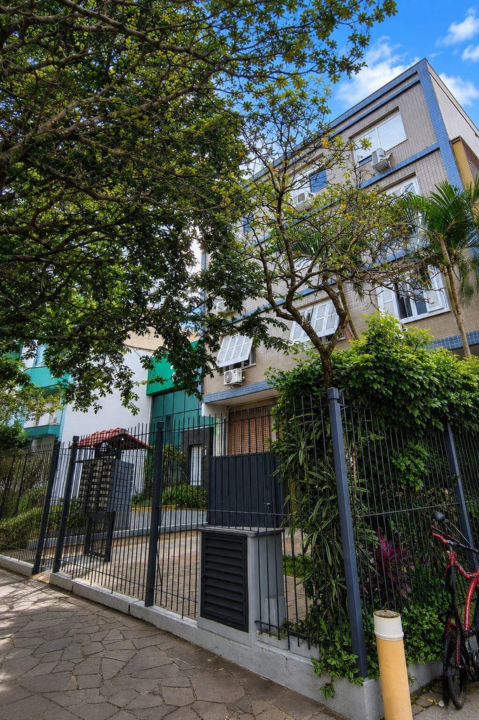 Apartamento para venda no bairro São João em Porto Alegre