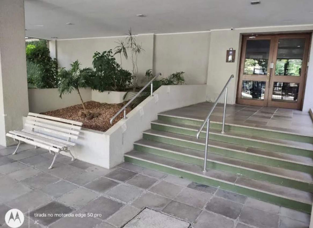 Apartamento para venda no bairro Petrópolis em Porto Alegre
