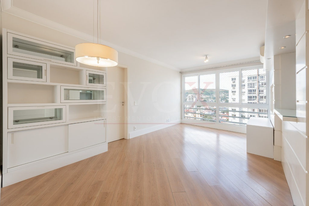 Apartamento para venda no bairro Jardim Botânico em Porto Alegre