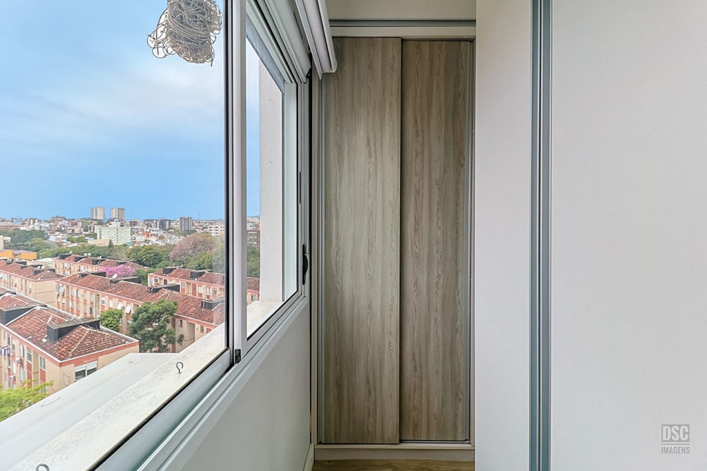 Apartamento para venda no bairro Vila Ipiranga em Porto Alegre