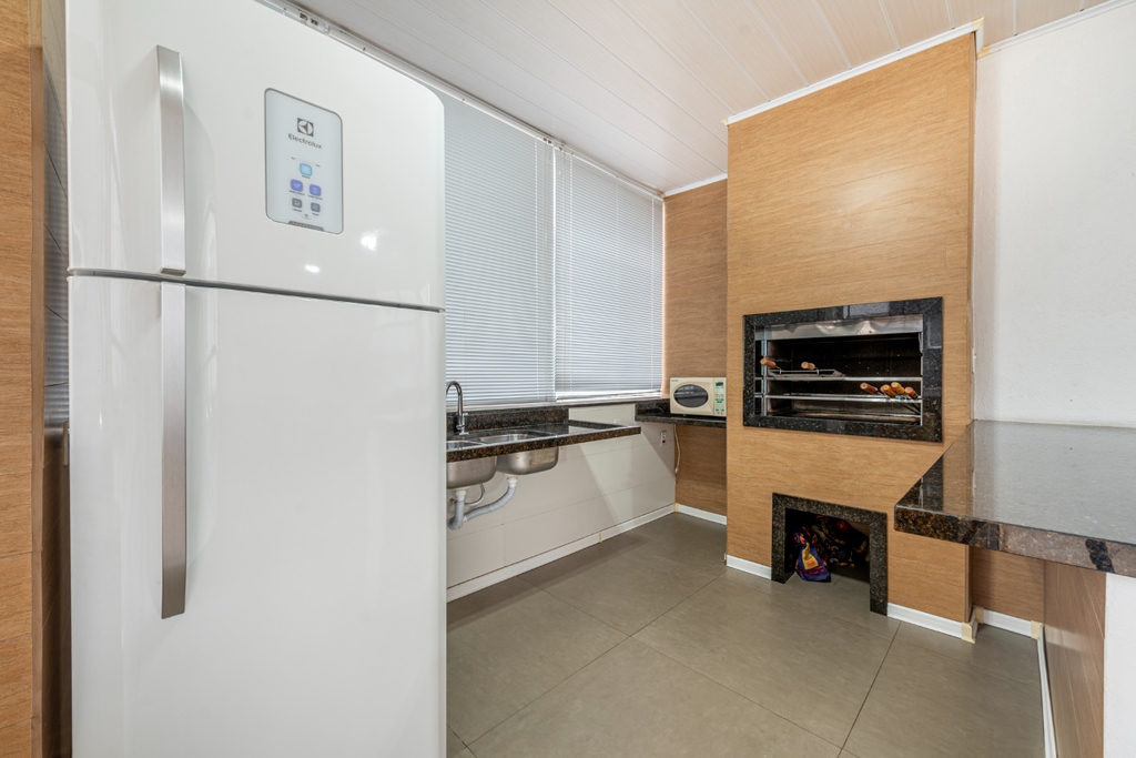 Apartamento para venda no bairro Passo da Areia em Porto Alegre