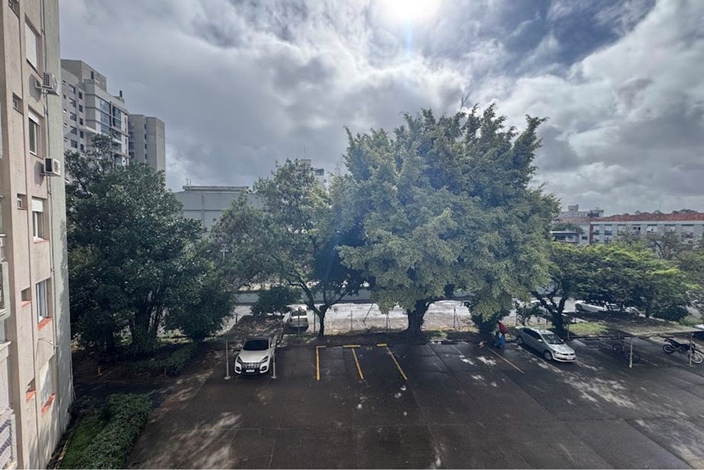 Apartamento para venda no bairro Jardim Lindóia em Porto Alegre