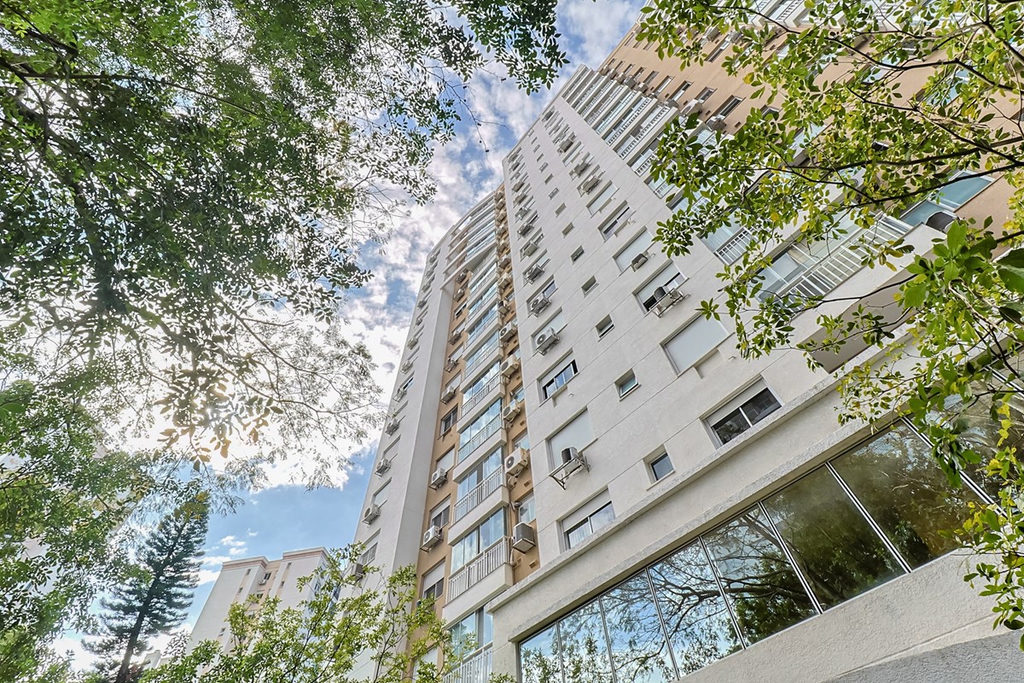 Apartamento para venda no bairro Passo da Areia em Porto Alegre